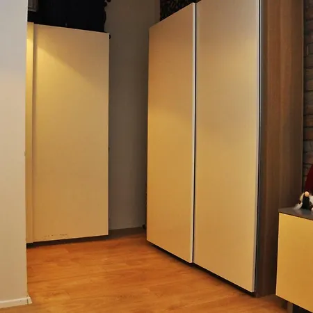 Comfy 2 Bedroom דירה *